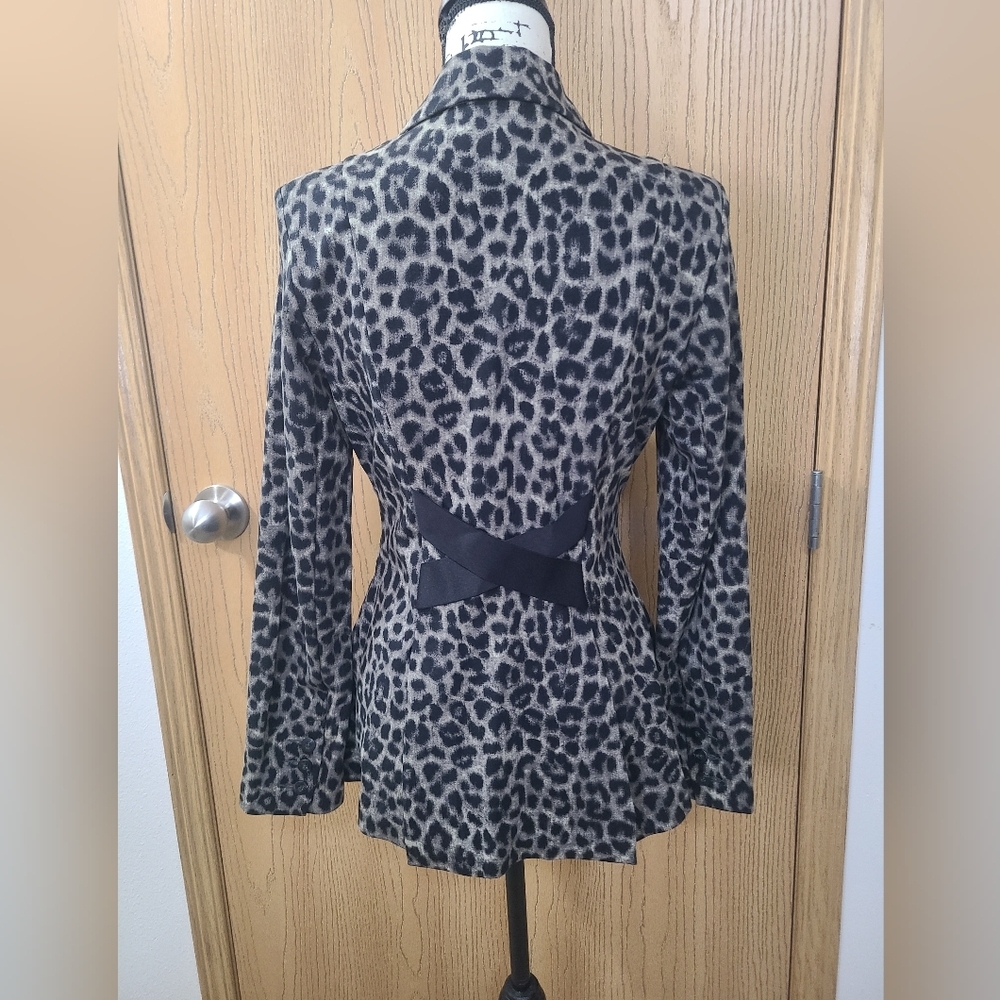 Cabi Leopard Cheetah Animal Print Criss Cross Back Mobwife Blazer